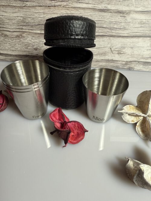 Metall Shotgläser(4) mit Tasche und individueller Wunschgravur