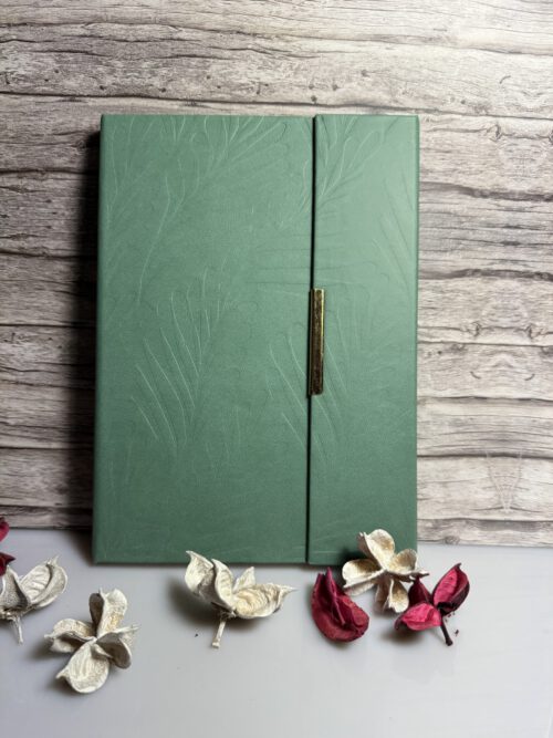 Buch (A5) mit individueller Wunschgravur – Bild 3