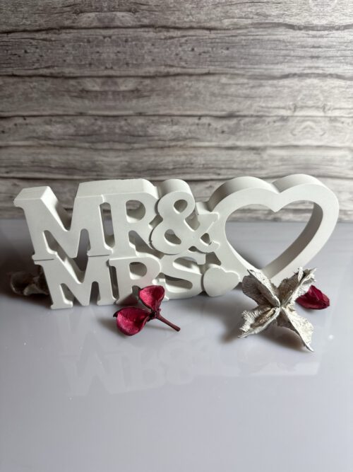 Mr & Mrs Schriftzug
